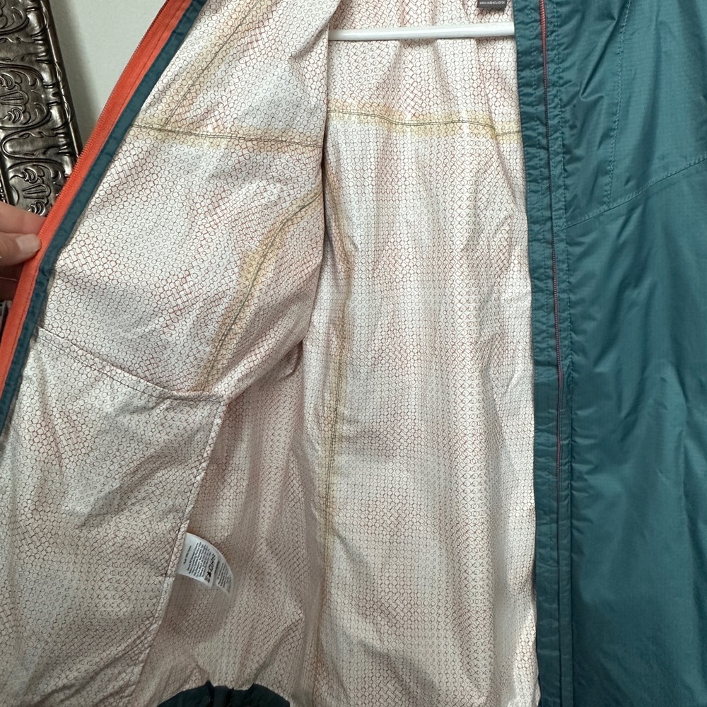 Eddie Bauer weather edge packable rain jacket. Women’s size large, color teal. - Picture 9 of 12